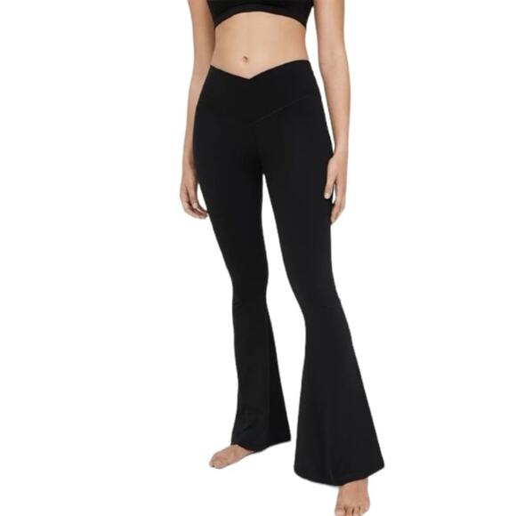 OFFLINE By Aerie Real Me High Waisted Crossover Super Flare Leggings Small - Picture 1 of 15